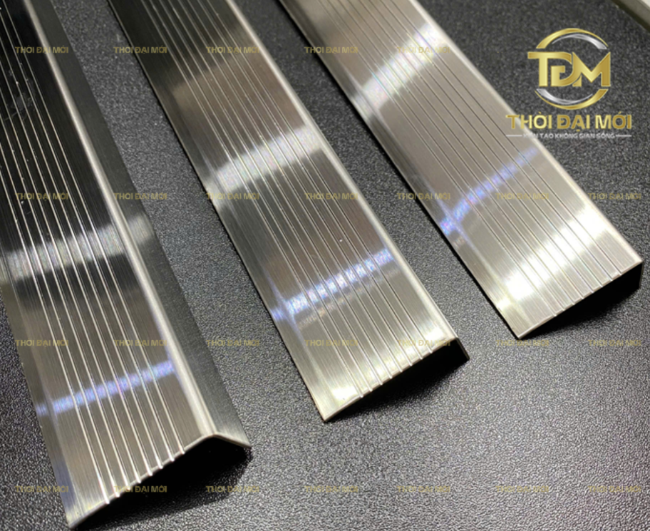 Nẹp Inox Cầu Thang – Giải Pháp Chống Trượt Bền Đẹp Cho Mọi Công Trình